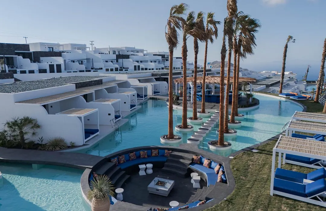 Cresanto Luxury Suites-1
